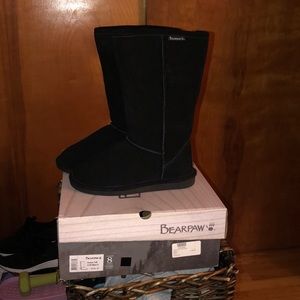 Tall bear paw boots